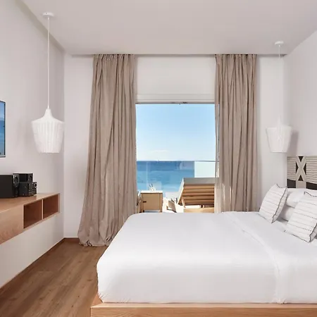 Mykonos Kosmoplaz 4* プラティス・ヤロス