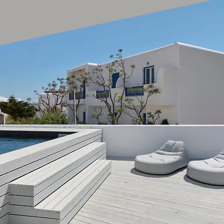 Mykonos Kosmoplaz ホテル 4*