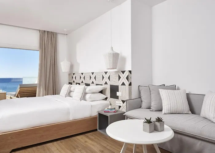 Mykonos Kosmoplaz Hotel