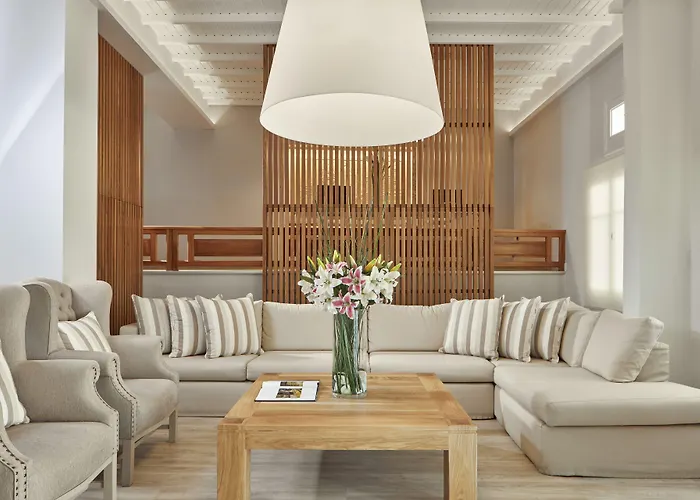 Kosmoplaz 4* Platys Gialos (Mykonos)