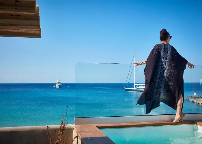 Mykonos Kosmoplaz Hotel 4*