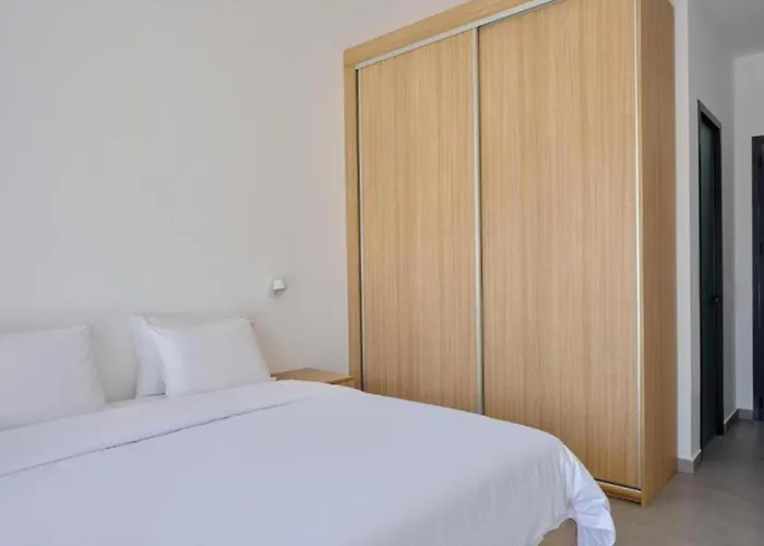 Hotel Kosmoplaz Platys Gialos (Mykonos)