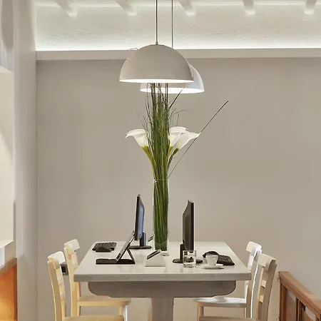 Hotel Mykonos Kosmoplaz 4*