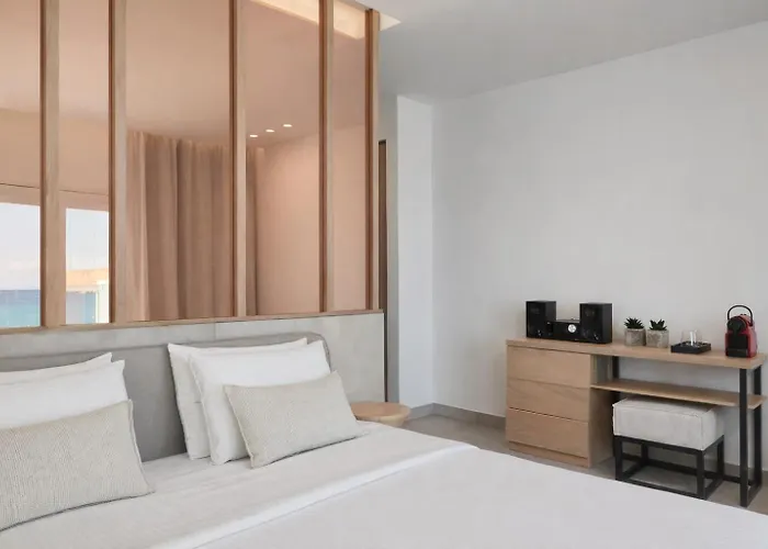 Mykonos Kosmoplaz 4* بلاتيس يالوس