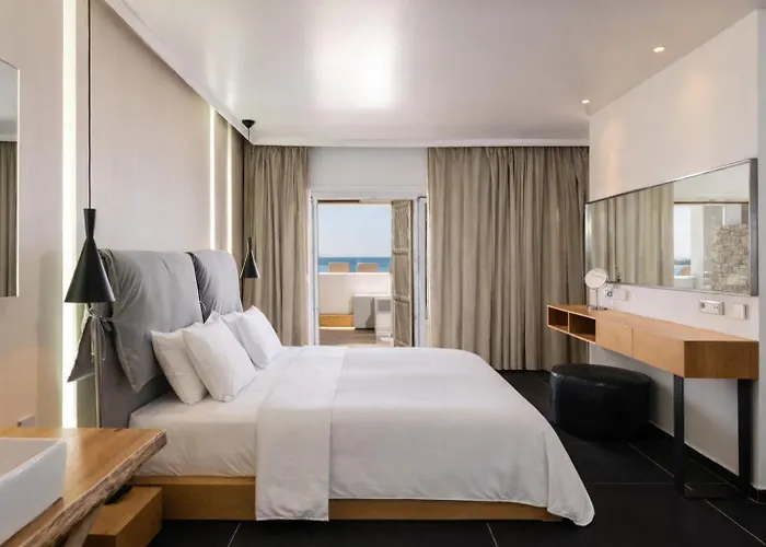 Mykonos Kosmoplaz بلاتيس يالوس