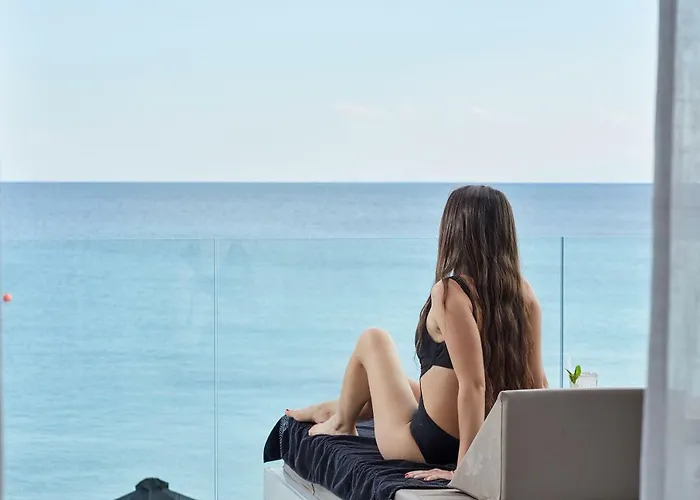 Mykonos Kosmoplaz بلاتيس يالوس