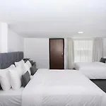 호텔 Mykonos Kosmoplaz 4*