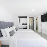 Mykonos Kosmoplaz 호텔 Platys Gialos (Mykonos)