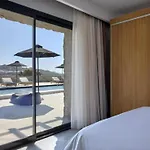 호텔 Mykonos Kosmoplaz Platys Gialos (Mykonos)