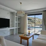 Mykonos Kosmoplaz Hotel 4*