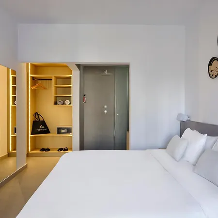 كوسموبلاز Mykonos Town