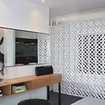 فندق Mykonos Kosmoplaz 4*